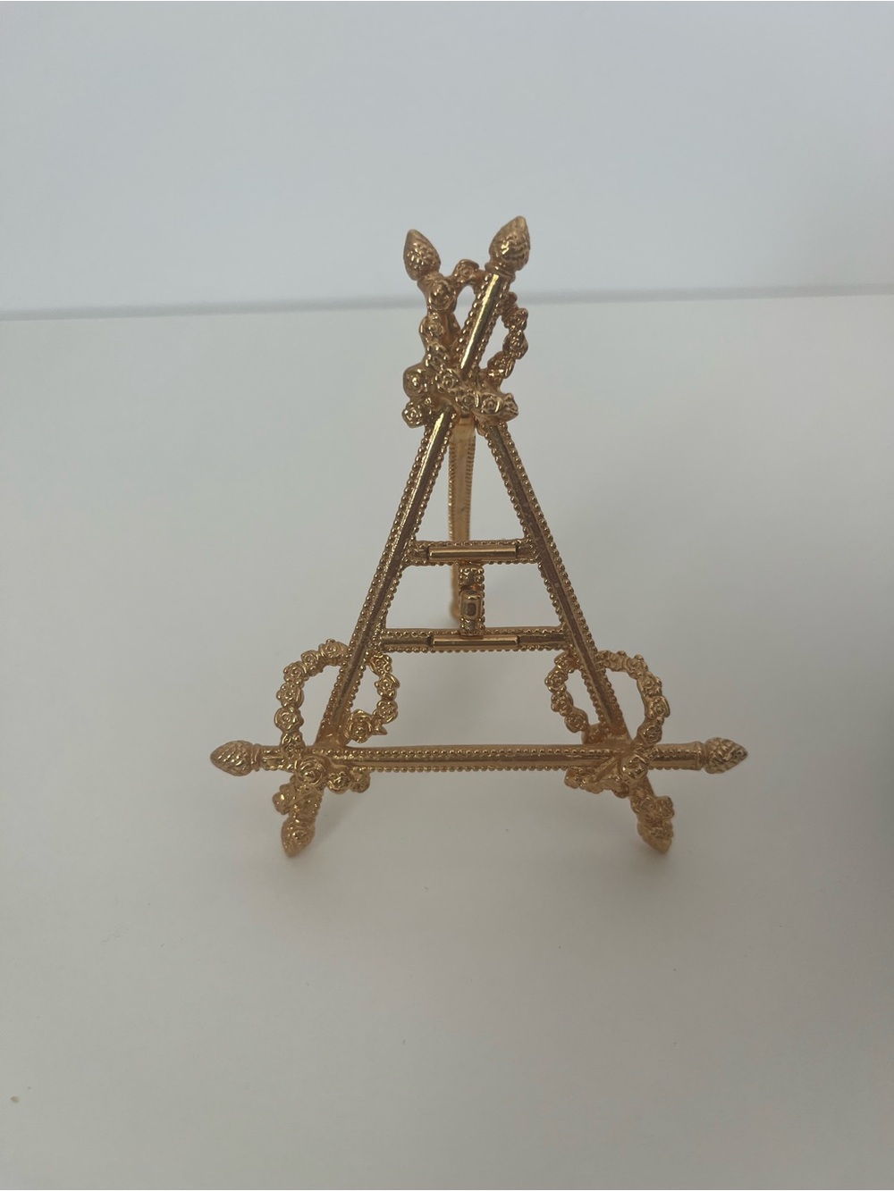 Joan Rivers Gold Tone Decorative Easel Brooch